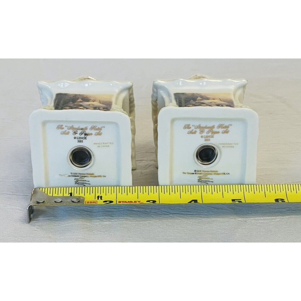 Thomas Kinkade Lenox Salt Pepper Shakers Stonehearth Hutch 2005 Cottage VTG - Picture 10 of 10
